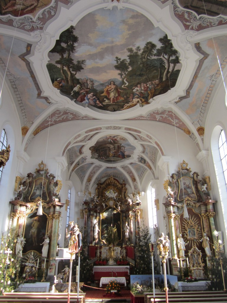 Unterigling, Altre und Deckengemlde der St. Johannes Kirche, Skulpturen von Franz Xaver Mayr, Gemlde von Johann Georg Lederer, Altre von Johann Georg Nieberle von 1752 (01.02.2014)