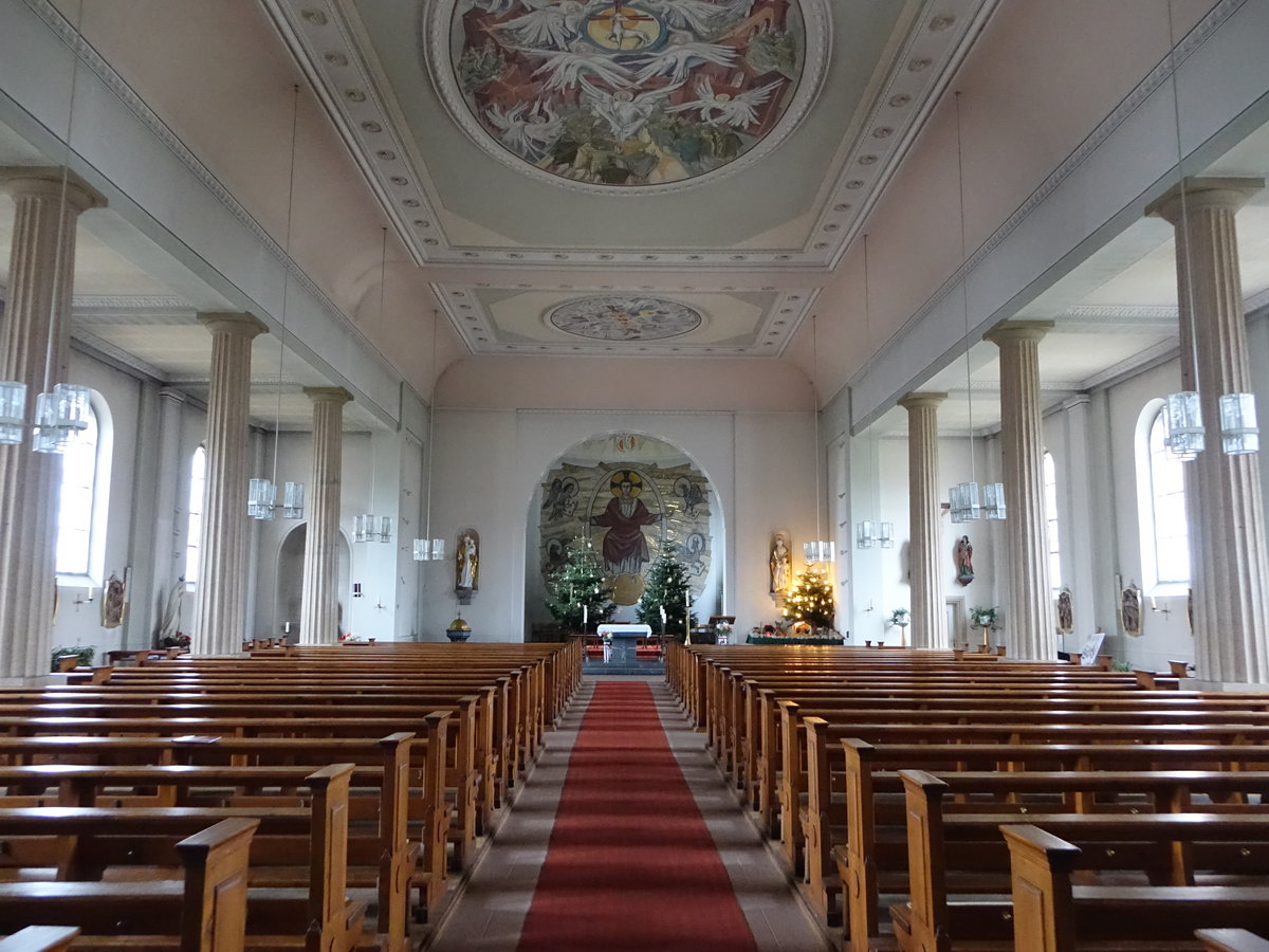 Unterlauchringen, Innenraum der kath. Pfarrkirche Herz Jesu (30.12.2018)