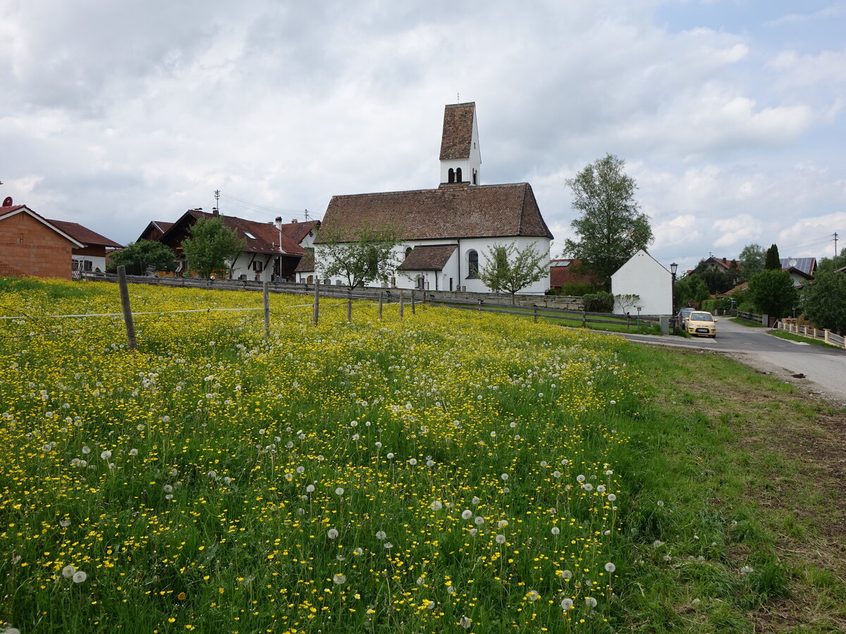 Unterschering, Pfarrkirche St. Margaretha, romanischer Saalbau mit gotischem Polygonalchor, barockisiert 1728 (17.05.2015)