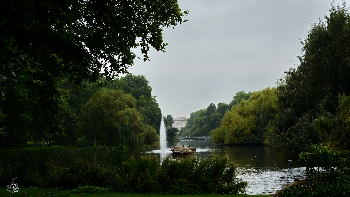 Unterwegs im 23 Hektar groen kniglichen St. James’s Park im Zentrum von London. (September 2013)