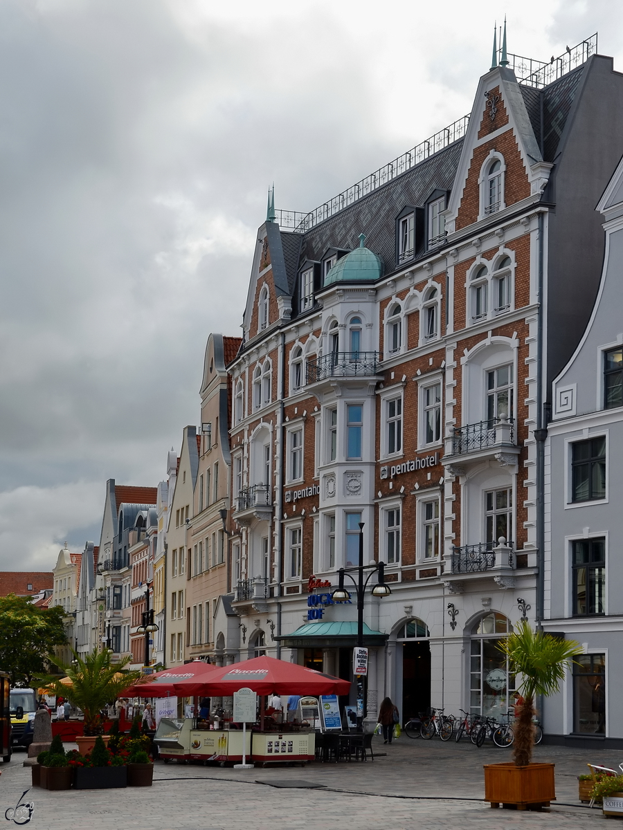 Unterwegs in der Einkaufsstrae im Zentrum von Rostock. (August 2013)