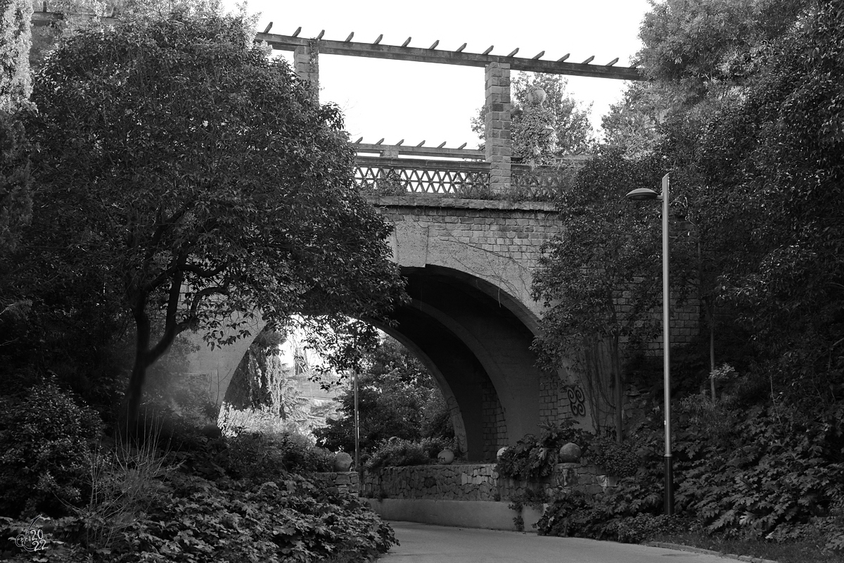 Unterwegs im Park Jardins de Laribal in Barcelona. (Februar 2013)