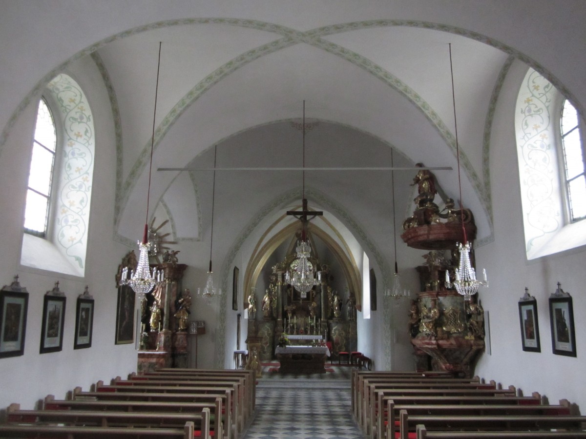 Unzmarkt-Frauenburg, St. Magdalena Kirche, Kreuzgratgewlbe, Altre und Statuen von 
Franz Joseph Grimer (03.10.2013)