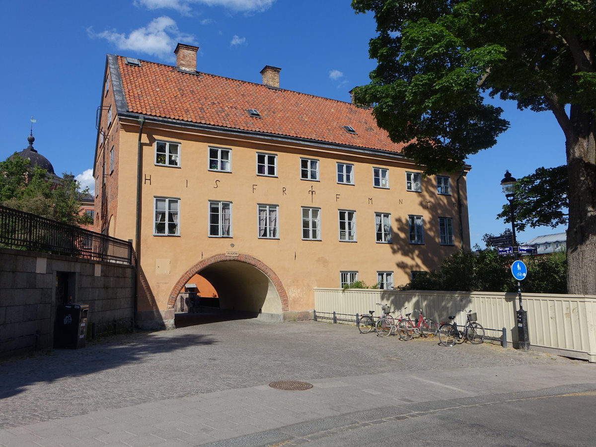 Uppsala, Skytteanum Tor zum Dombezirk, erbaut 1625 durch Reichsrat Johan Skytte dem 1. Kanzler der Universitt (02.06.2018)