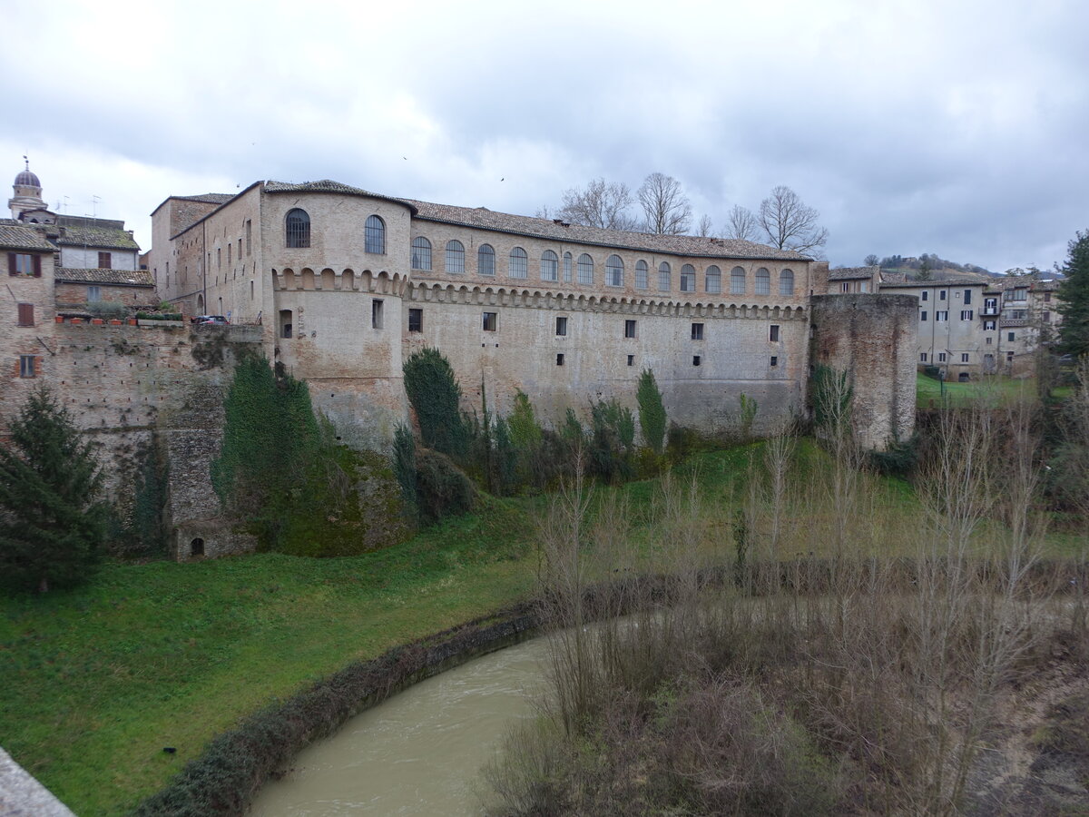 Urbania, Palazzo Ducale, erbaut im 14. Jahrhundert, heute Museo Civico di Urbania-Casteldurante (01.04.2022)
