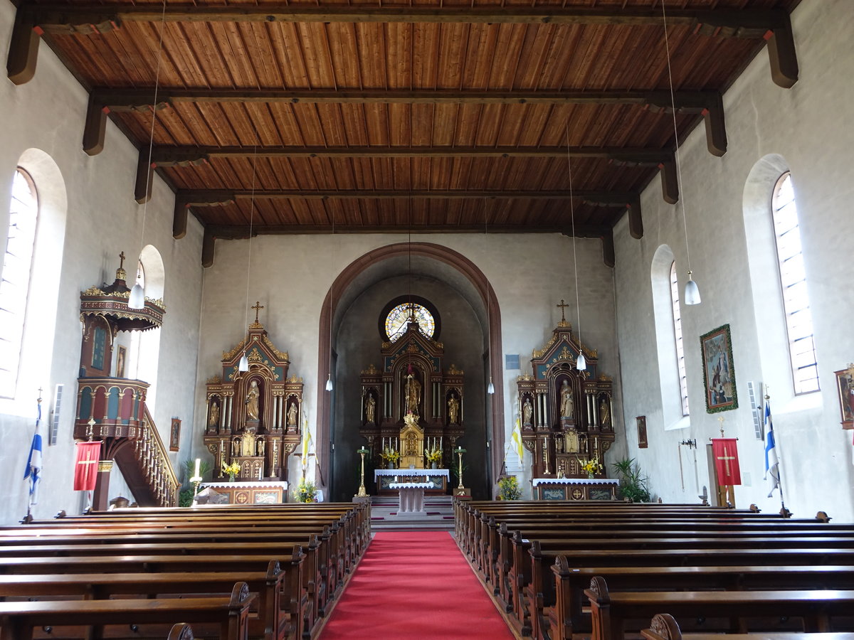 Urspringen, Innenraum der kath. Pfarrkirche St. Maria, erbaut 1844 durch Johann Gottfried Gutensohn (15.08.2017)