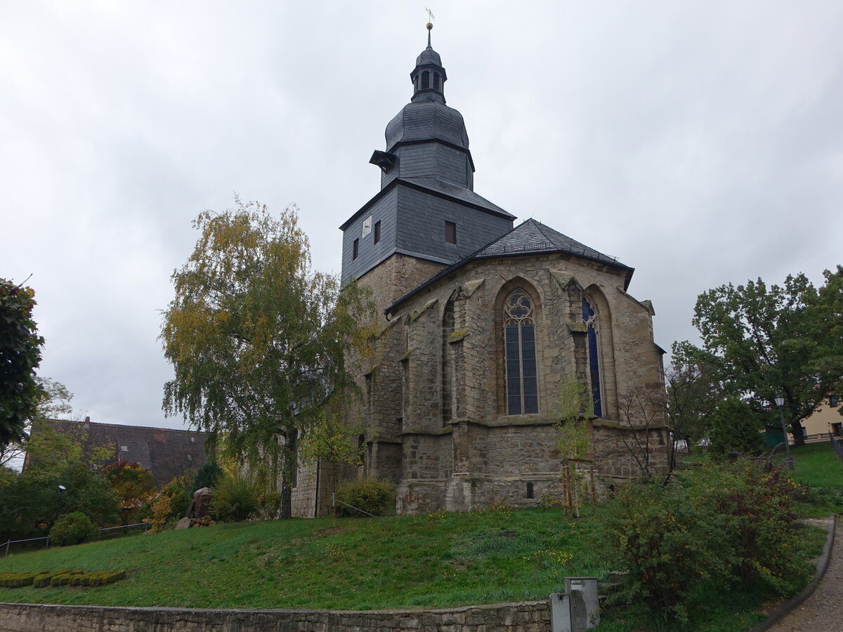 Utenbach, evangelische St. Hilarius Kirche, erbaut im 15. Jahrhundert (21.10.2022)