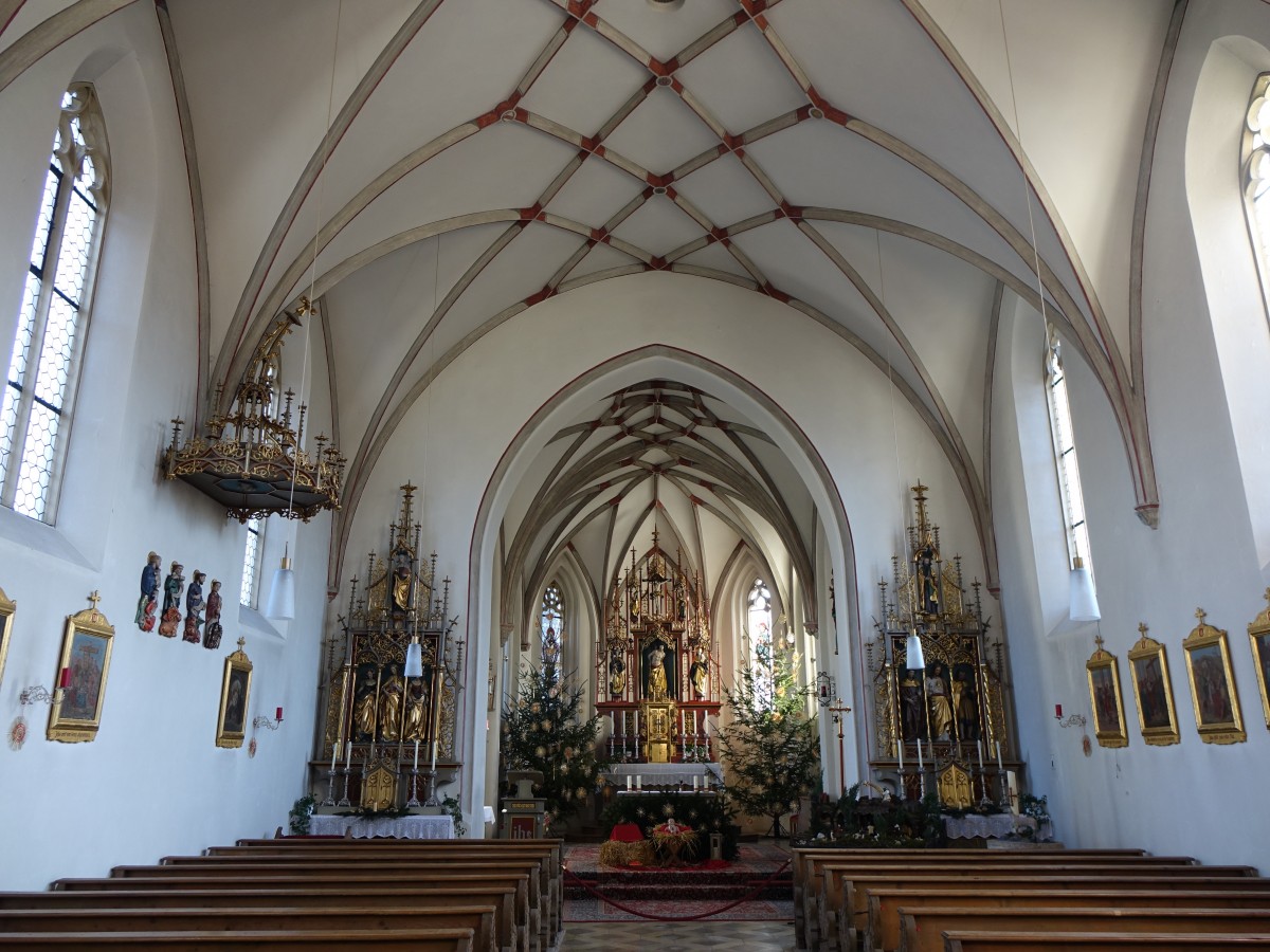 Uttenhofen, Innenraum der Pfarrkirche St. Sebastian (27.12.2015)
