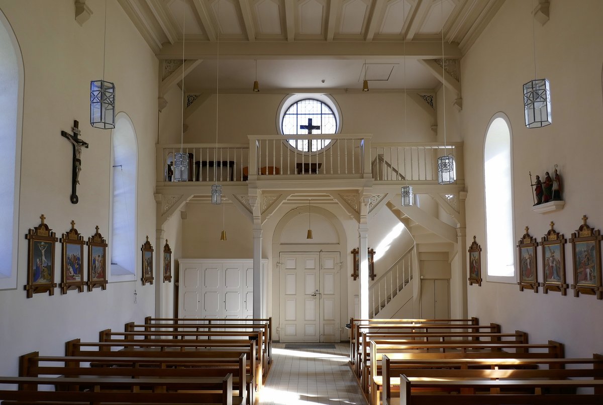 Utzenfeld, Blick vom Altar in den Kirchenraum der St.Appolonia-Kapelle, Juli 2020