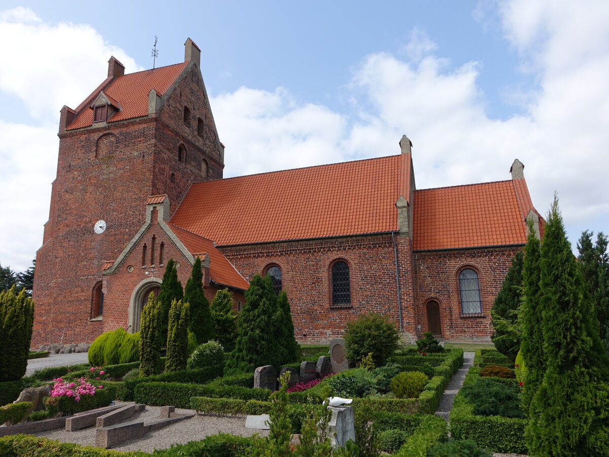 Vggerlse, evangelische Kirche, erbaut im 13. Jahrhundert (18.07.2021)