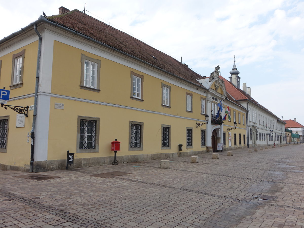 Vac, Rathaus am Hauptplatz Mrcius 15. tr (02.09.2018)