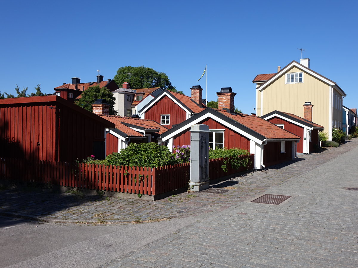 Vstervik, Armenhuser in der Strmsgatan Strae (13.06.2016)