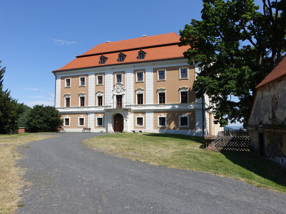 Valec, Schloss, erbaut ab 1526, barock umgestaltet (06.07.2019)