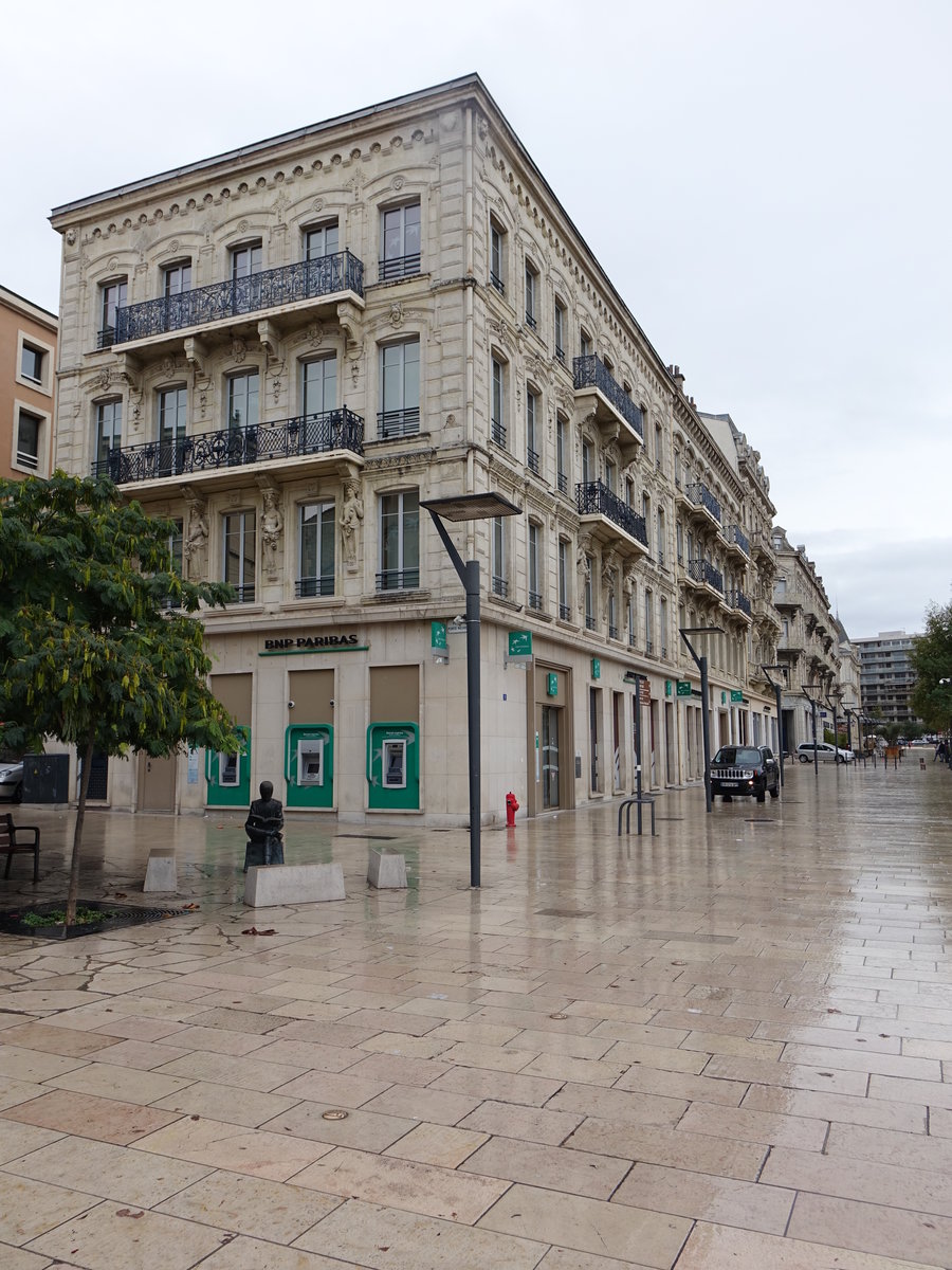 Valence, Gebude am Blvd. Bancel (18.09.2016)