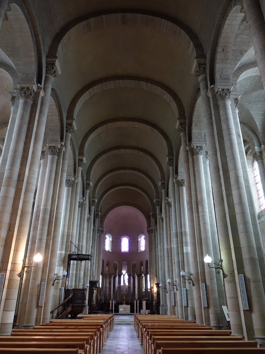 Valence, Innenraum der Kathedrale St. Apollinaire (18.09.2016)
