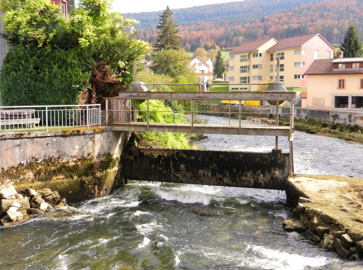 Vallorbe, Wasserschleuse beim Eisen- und Eisenbahnmuseum - 25.10.2013