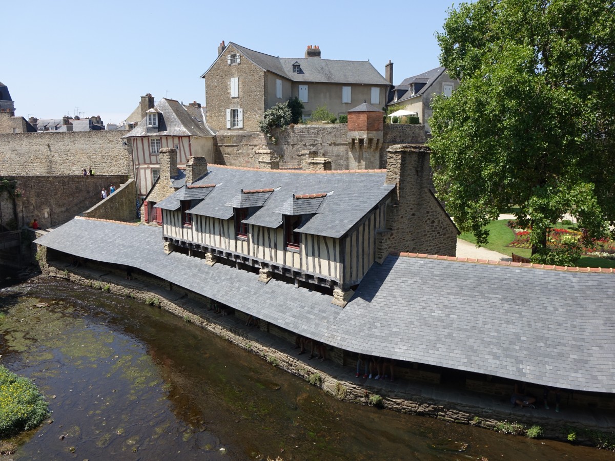 Vannes, Lavoirs Huser im Jardin des Remparts, erbaut von 1626 bis 1628 (16.07.2015)