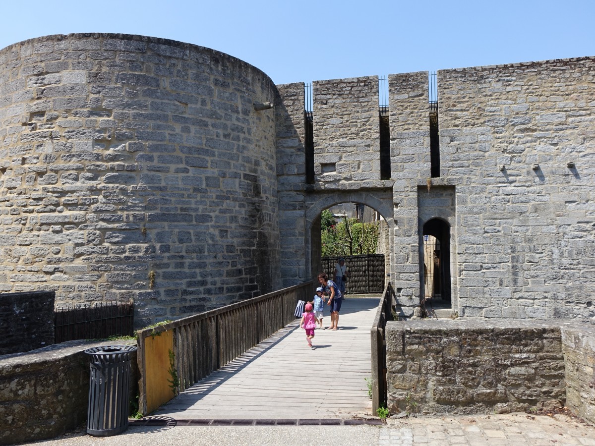 Vannes, Porte Calmont, erbaut im 14. Jahrhundert (16.07.2015)