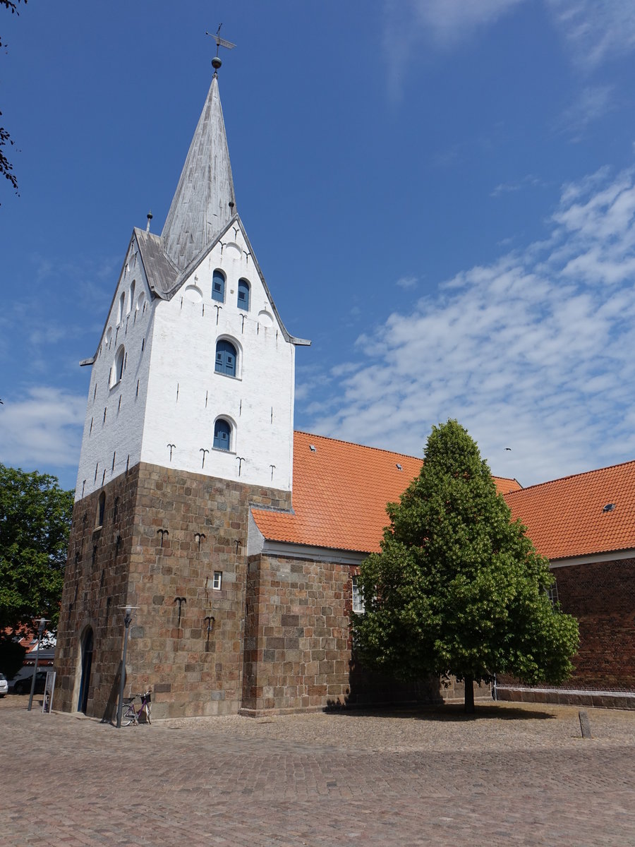 Varde, Ev. Sankt Jacobi Kirche, erbaut von 1150 bis 1125 (09.06.2018)