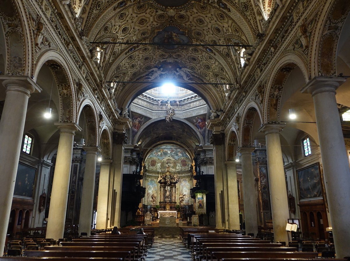 Varese, barocker Innenraum der Basilika San Vittore, erbaut um 1600 (22.09.2018)