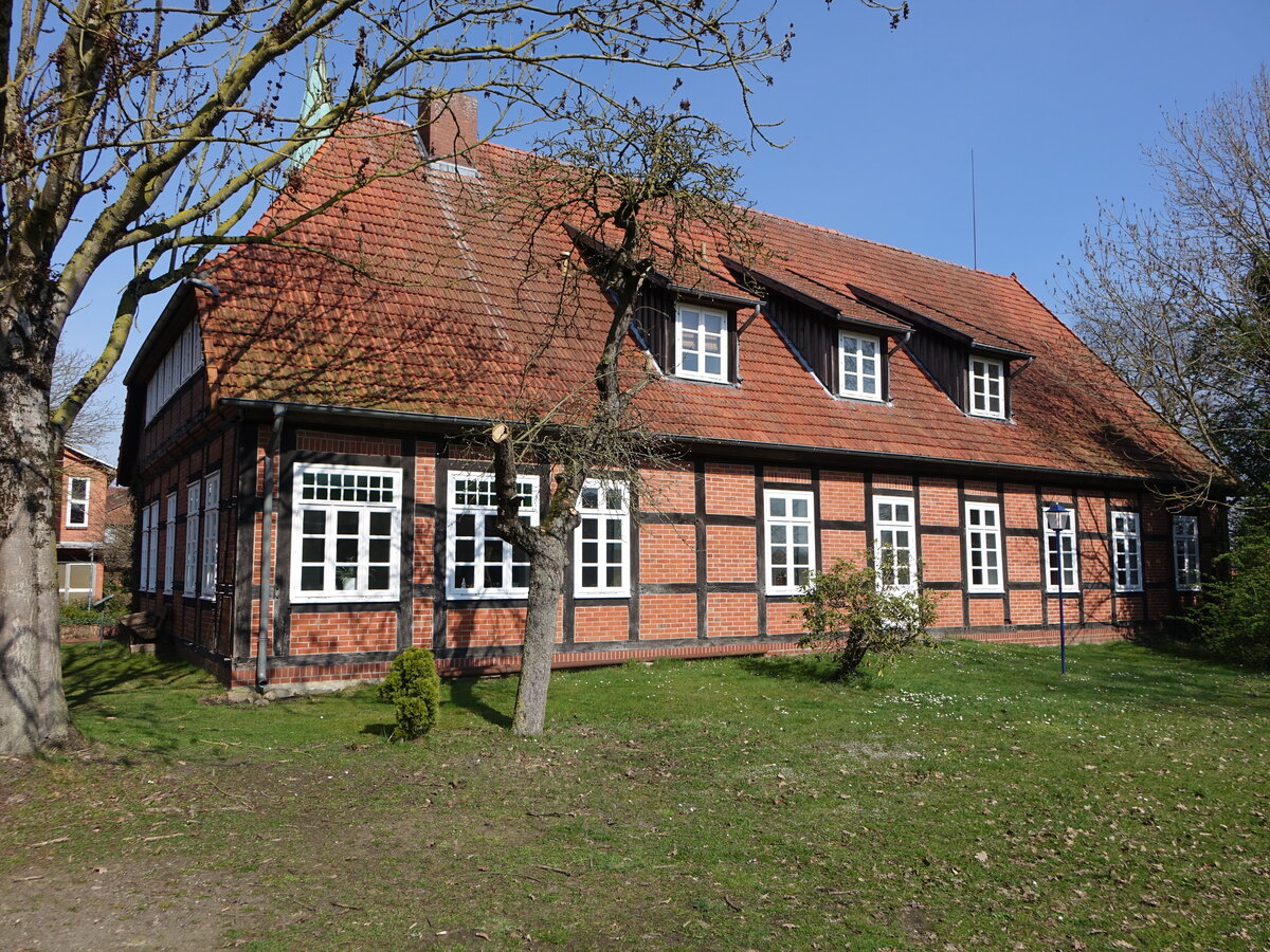 Varrel, K�ster- und Schulhaus, erbaut 1833 (23.03.2026)