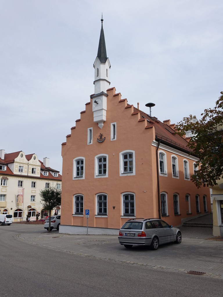 Velden, ehem. Rathaus, zweigeschossiger Satteldachbau mit Treppengiebeln, erbaut 1862 (15.08.2015)