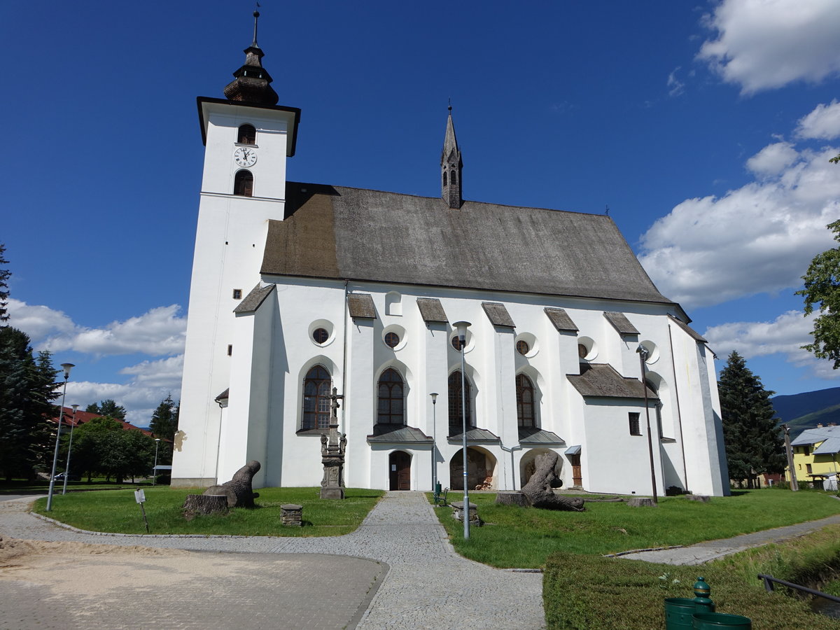 Velke Losiny / Gro Ullersdorf, Pfarrkirche St. Johannes der Tufer, erbaut von 1600 bis 1603 (30.06.2020)