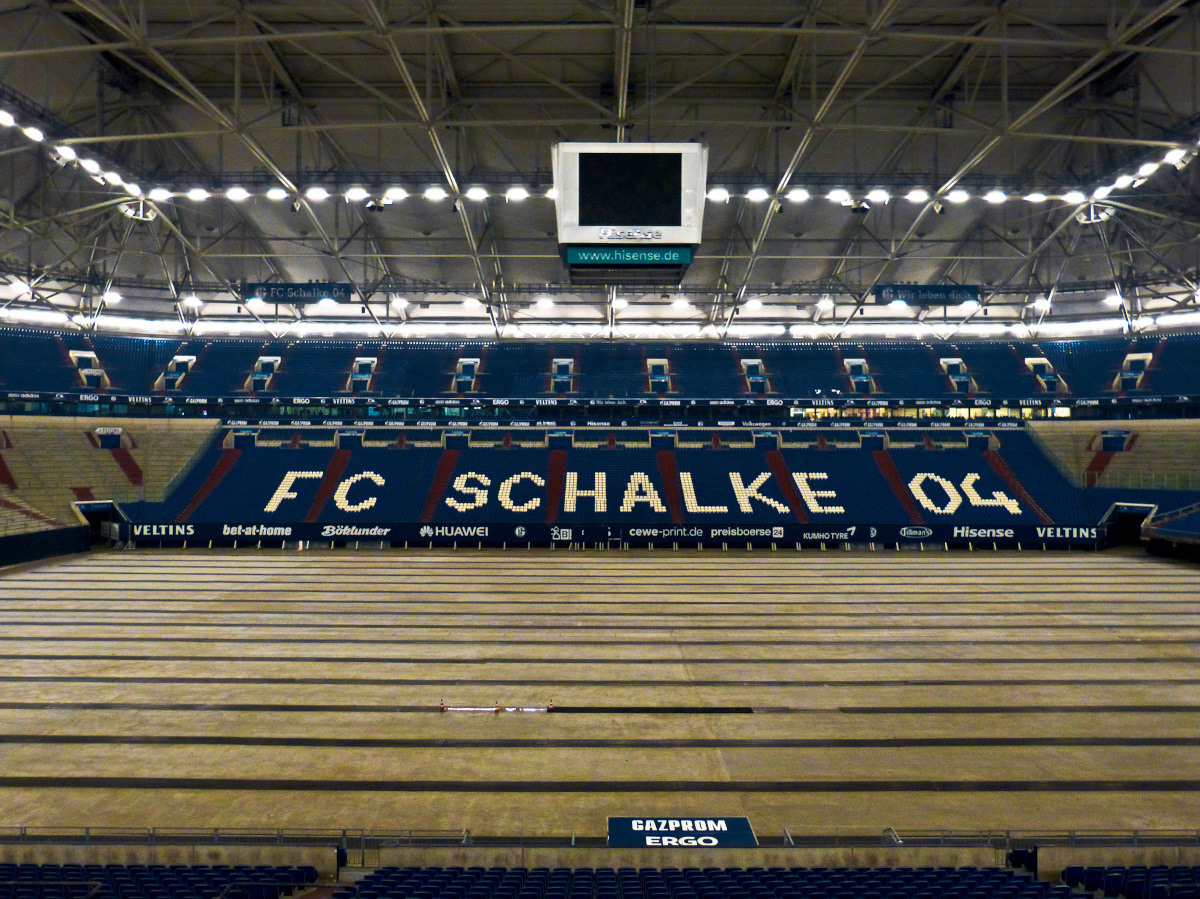 Veltins-Arena von innen am 22.01.2015. Aufgenommen bei einer gefhrten Besichtigung