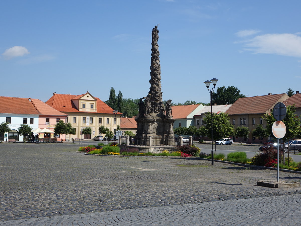 Velvary / Welwarn, Pestsule am Hauptplatz, erbaut von 1716 bis 1719 (28.06.2020)