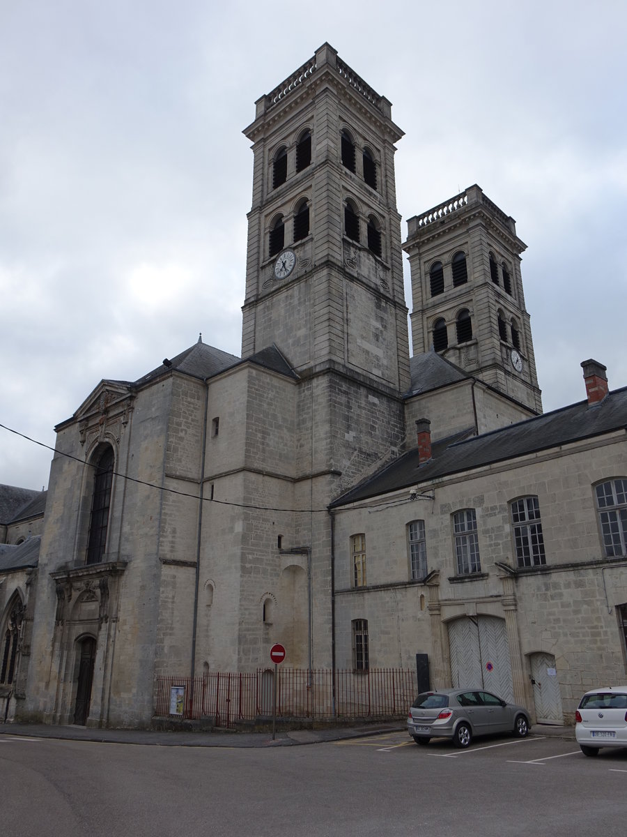 Verdun, Kathedrale Notre Dame, erbaut im 11. Jahrhundert (09.07.2016)