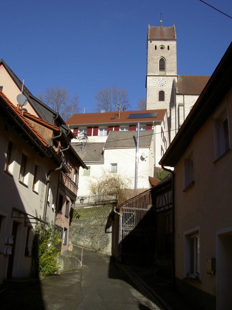 Veringenstadt, Burggasse mit St. Nikolaus Kirche (06.01.2014)