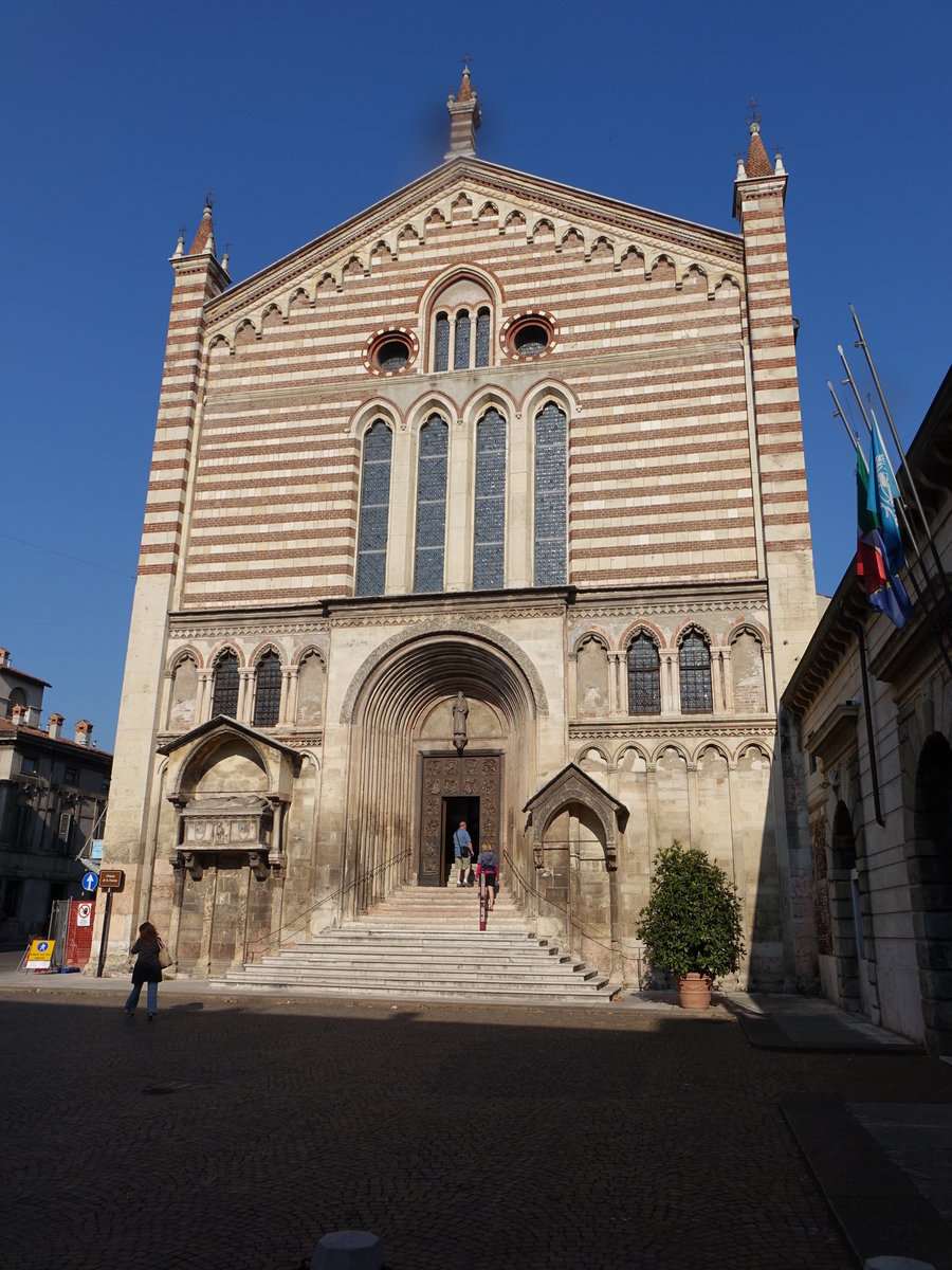 Verona, Kirche Convento di San Fermo Maggiore, erbaut im 13. Jahrhundert, Fassade von 1592 (07.10.2016)