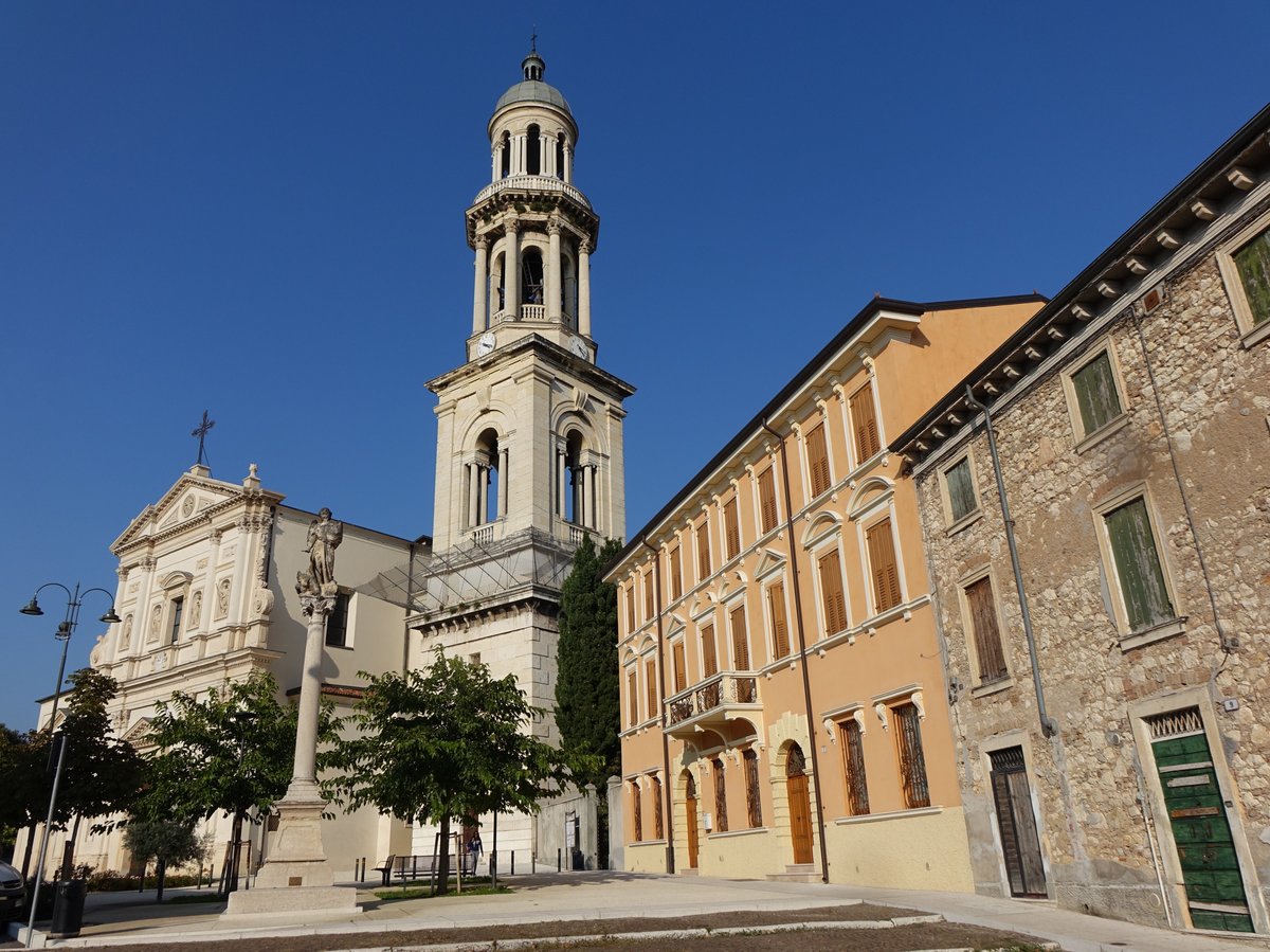 Verona, Kirche San Michele Arcangelo an der Piazza della Chiesa (07.10.2016)