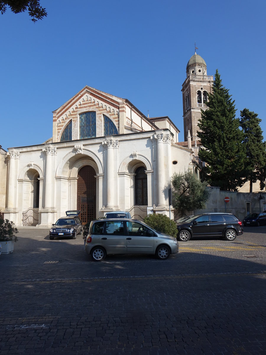 Verona, Kirche St. Maria in Organo, erbaut im 15. Jahrhundert (07.10.2016)