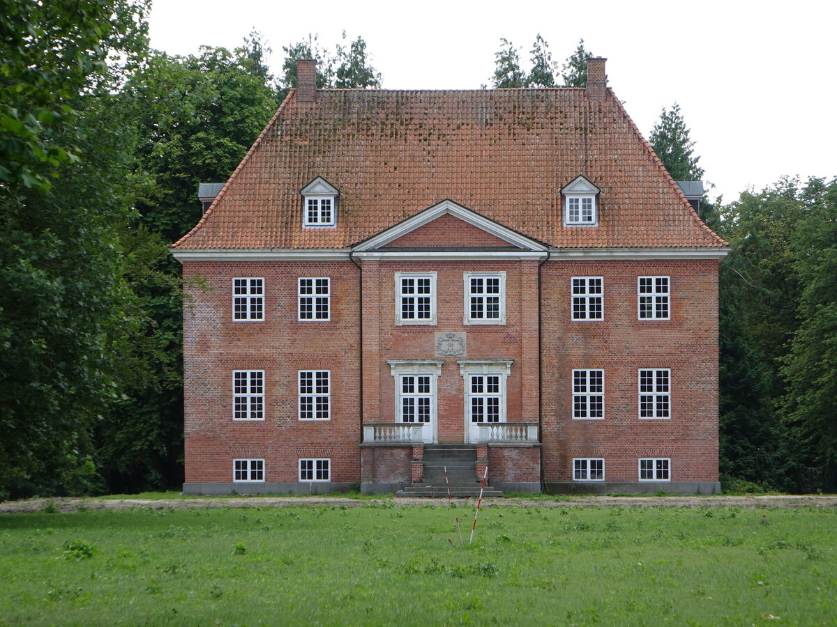 Vester Skrringe, Schloss Christianssde, barocke zweistckige Herrensitz erbaut 1690 fr Baron Jens Juel (18.07.2021)