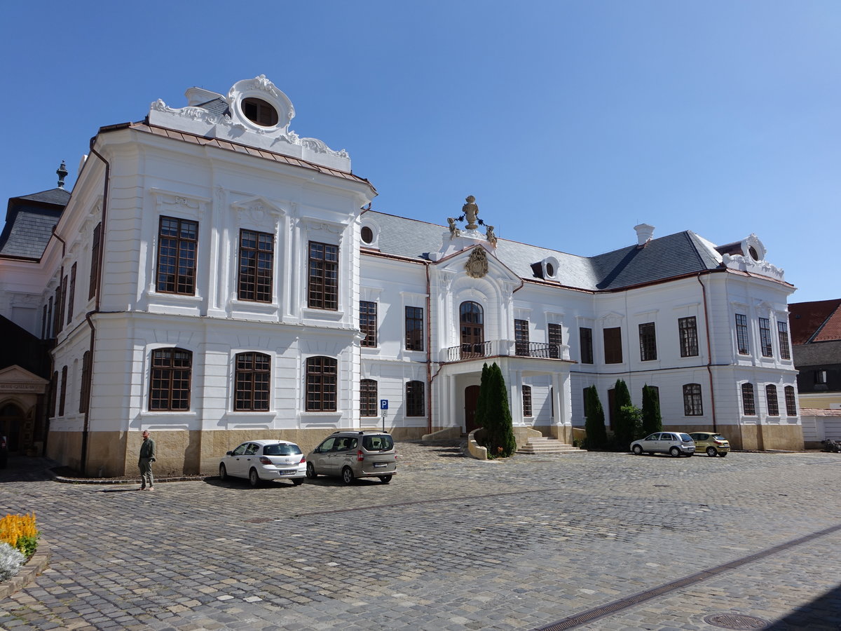 Veszprem, Bischfliches Palais, erbaut von 1765 bis 1776 durch Jakob Fellner (27.08.2018)