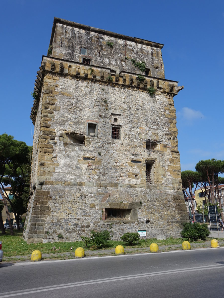 Viareggio, Torre Matilde in der Via della Foce, erbaut im 16. Jahrhundert (16.06.2019)