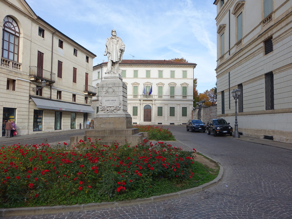 Vicenza, Garibaldi Denkmal an der Piazza Giuseppe Garibaldi (28.10.2017)
