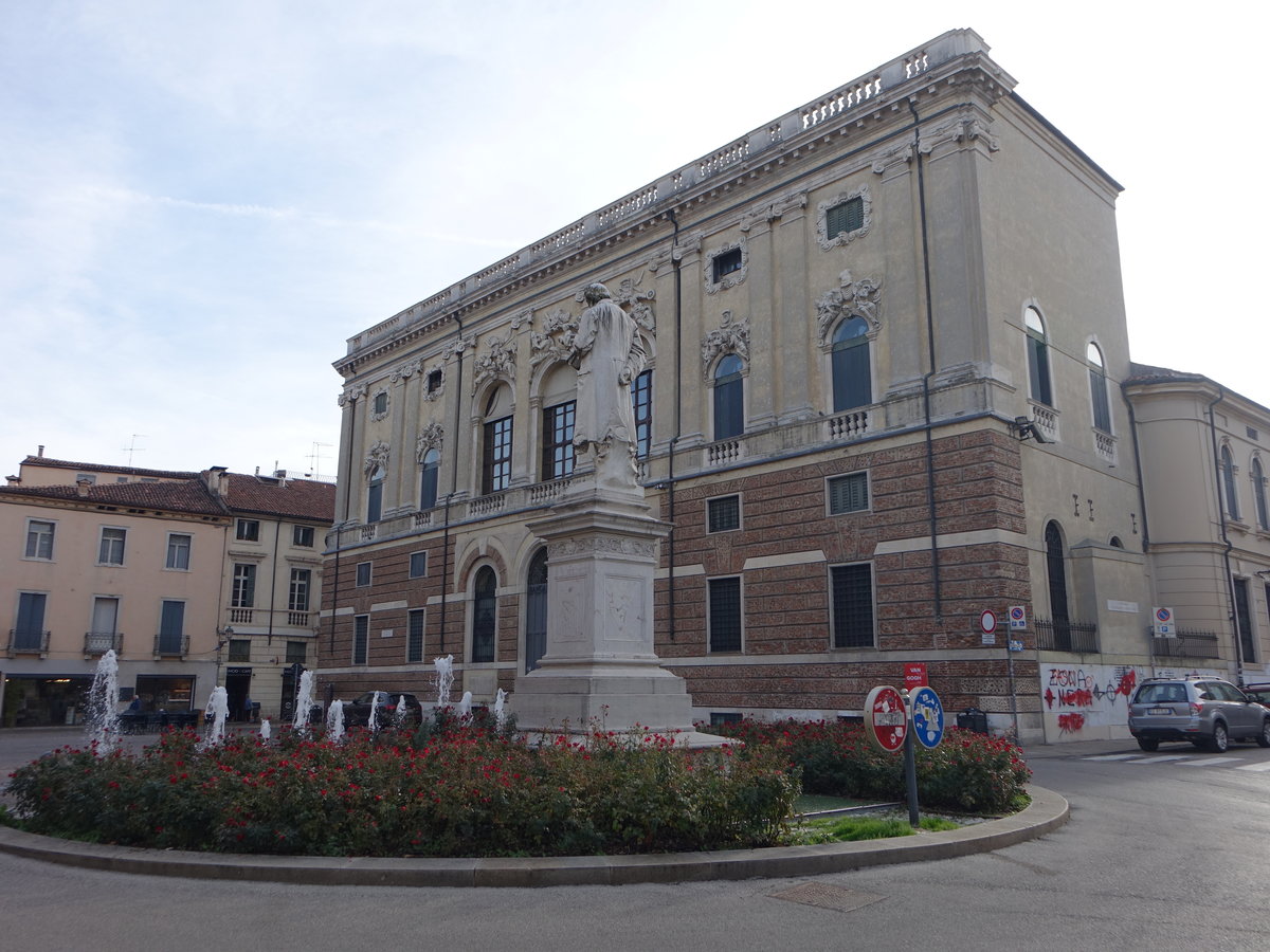 Vicenza, Palazzo Repeta an der Piazza San Lorenzo (28.10.2017)