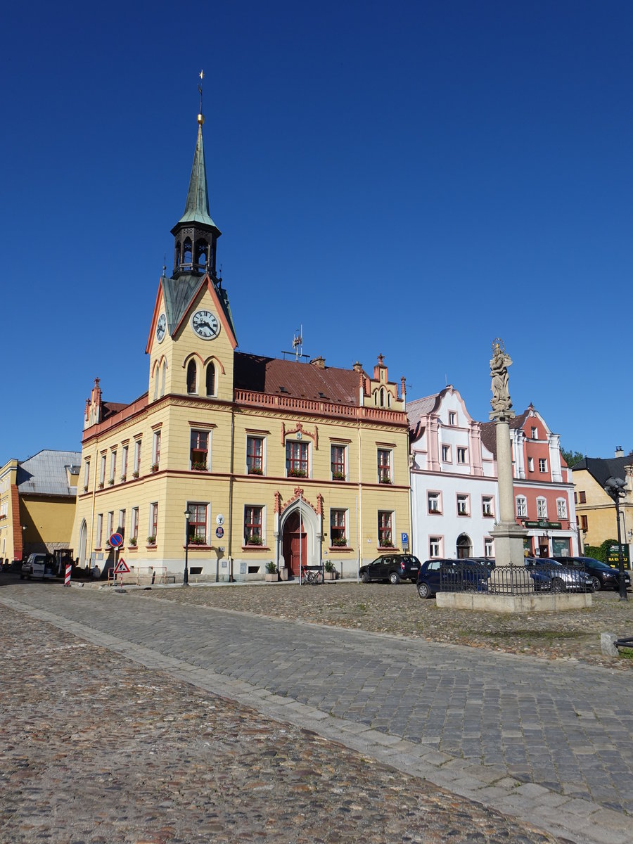 Vidnava / Weidenau, Rathaus am Mirove Namesti (01.07.2020)