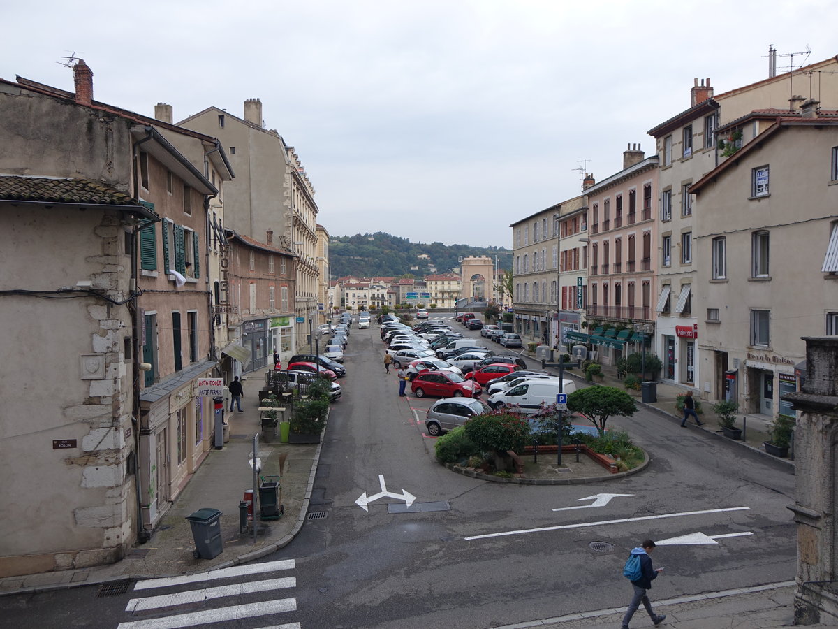 Vienne, Gebude am Place Saint Maurice (19.09.2016)