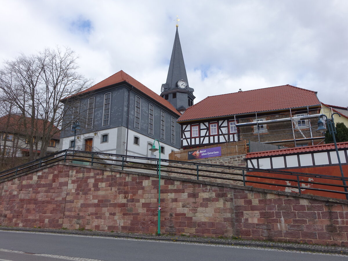 Viernau, evangelische St. Johannes Kirche, erbaut von 1790 bis 1792 (15.04.2022)