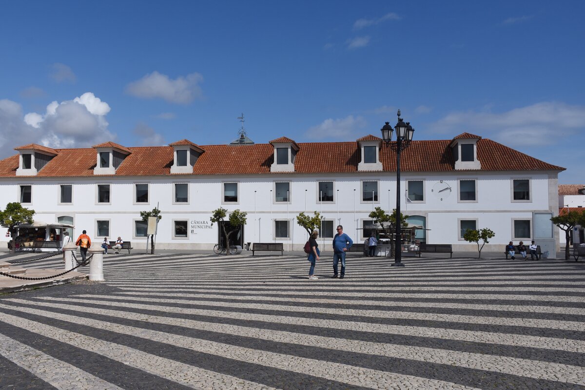 VILA REAL DE SANTO ANTNIO, 22.03.2022, das Gebude der Cmara Municipal an der Praa Marqus de Pombal