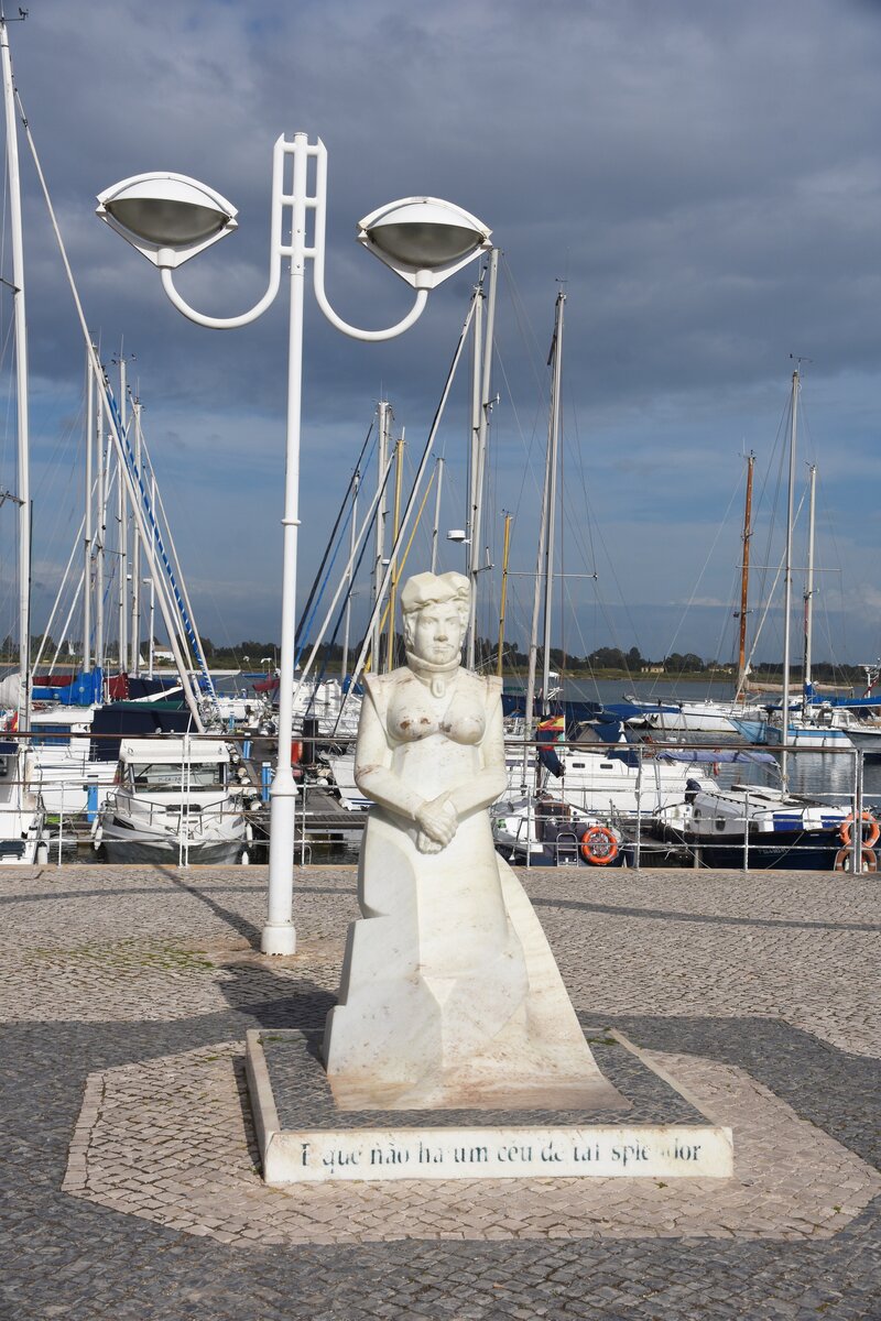 VILA REAL DE SANTO ANTNIO, 22.03.2022, Skulptur an der Hafenpromenade