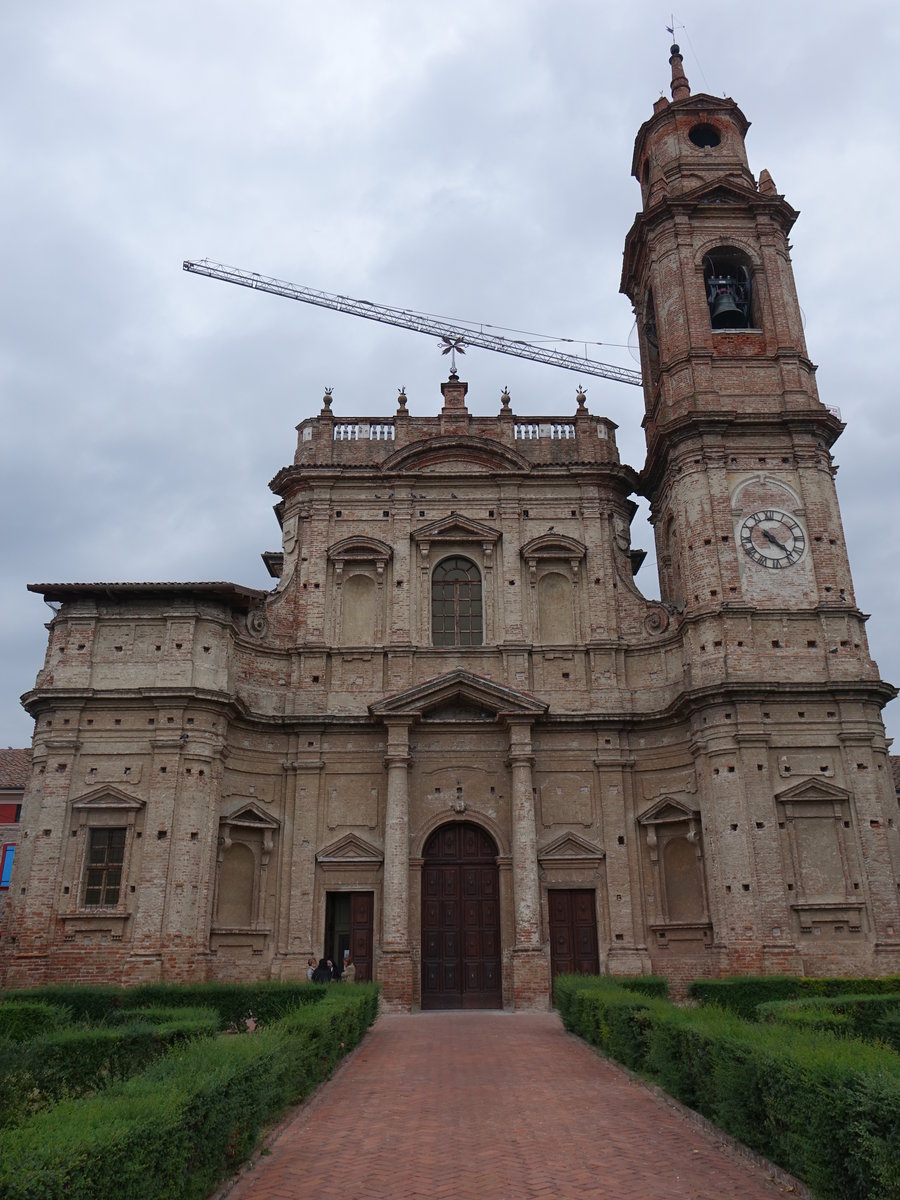 Villa Pasquali, Kirche St. Antonius, erbaut von 1765 bis 1784 durch Architekt 
Antonio Galli Bibiena (10.10.2016)