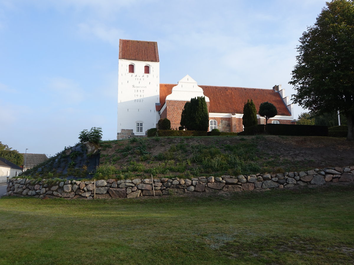 Visborg, evangelische Kirche, erbaut im 13. Jahrhundert, 1593 umgebaut (22.09.2020)
