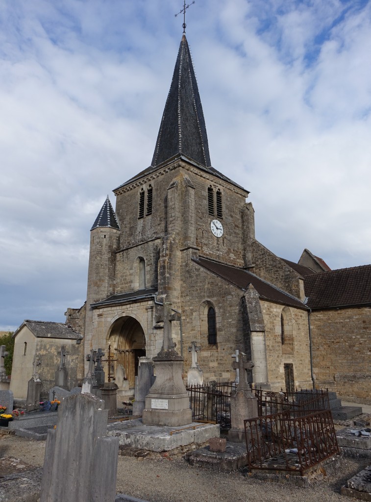 Vitteaux, Kirche Saint-Germain d’Auxerre, erbaut im 13. Jahrhundert (27.10.2015)
