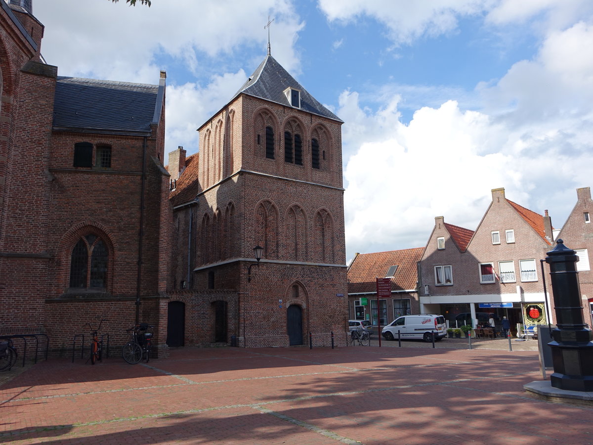 Vollenhove, Kirchturm der niederl. Ref. St. Nicolaas Kirche (24.07.2017)