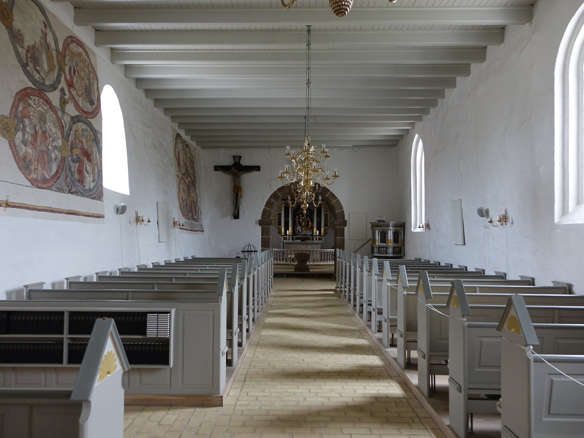 Vra, Innenraum mit Kalkmalereien um 1520 in der Ev. Kirche (23.09.2020)