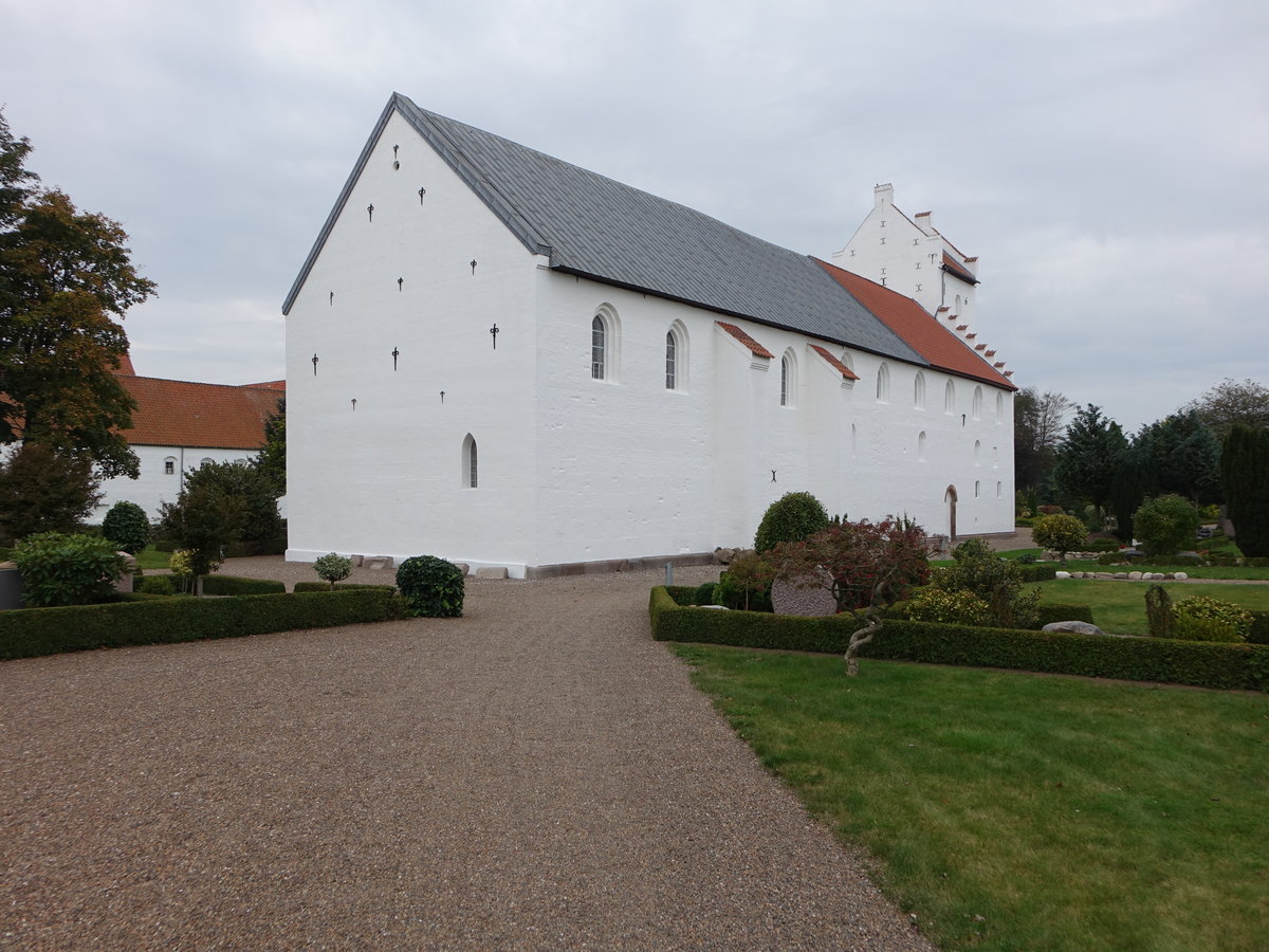 Vrejlev Kloster, ehem. Prämonstratenserklosterkirche, erbaut von 1215 bis 1253 (23.09.2020)